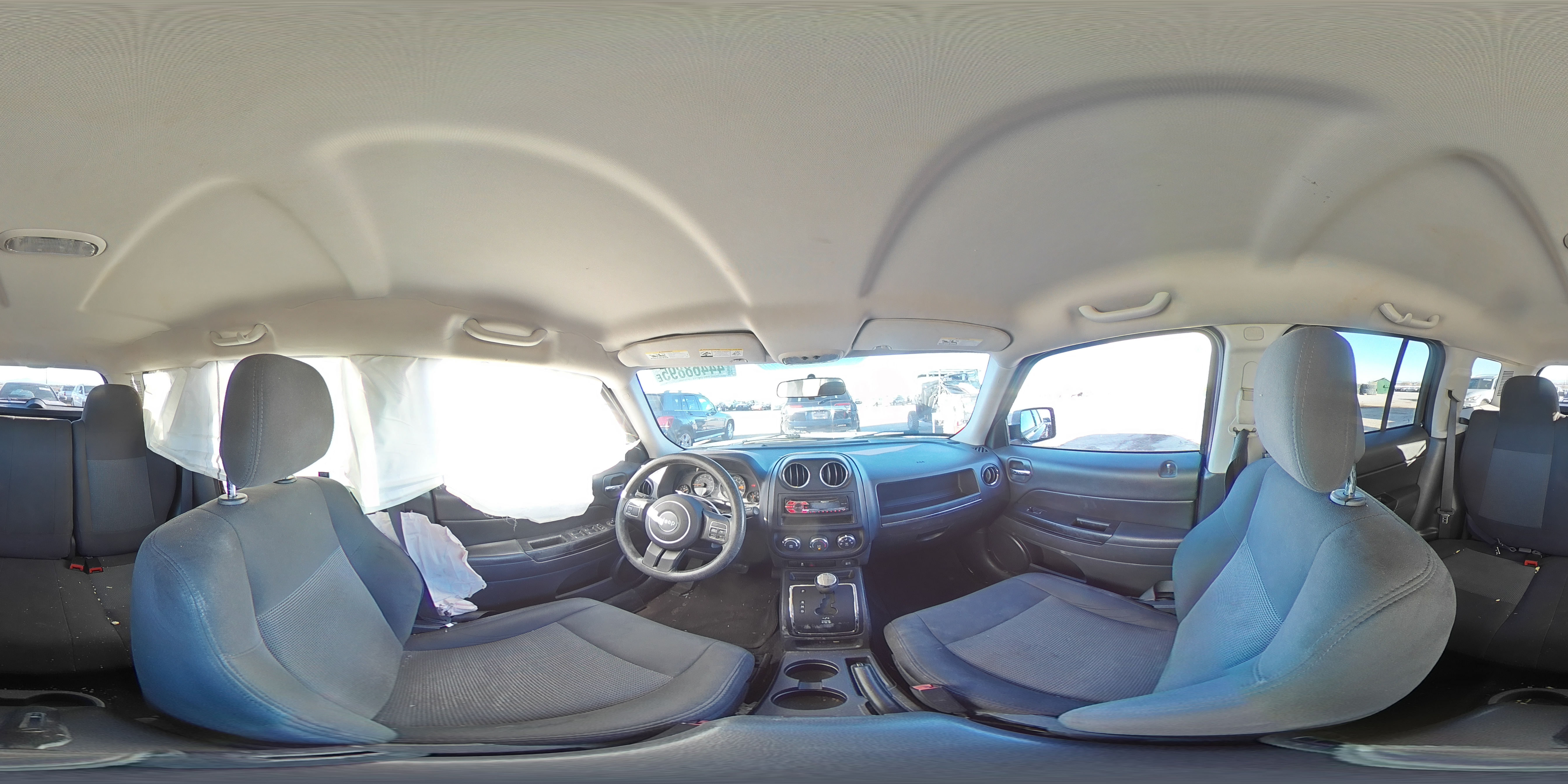 2015 Jeep Liberty (Patriot) - Image 13