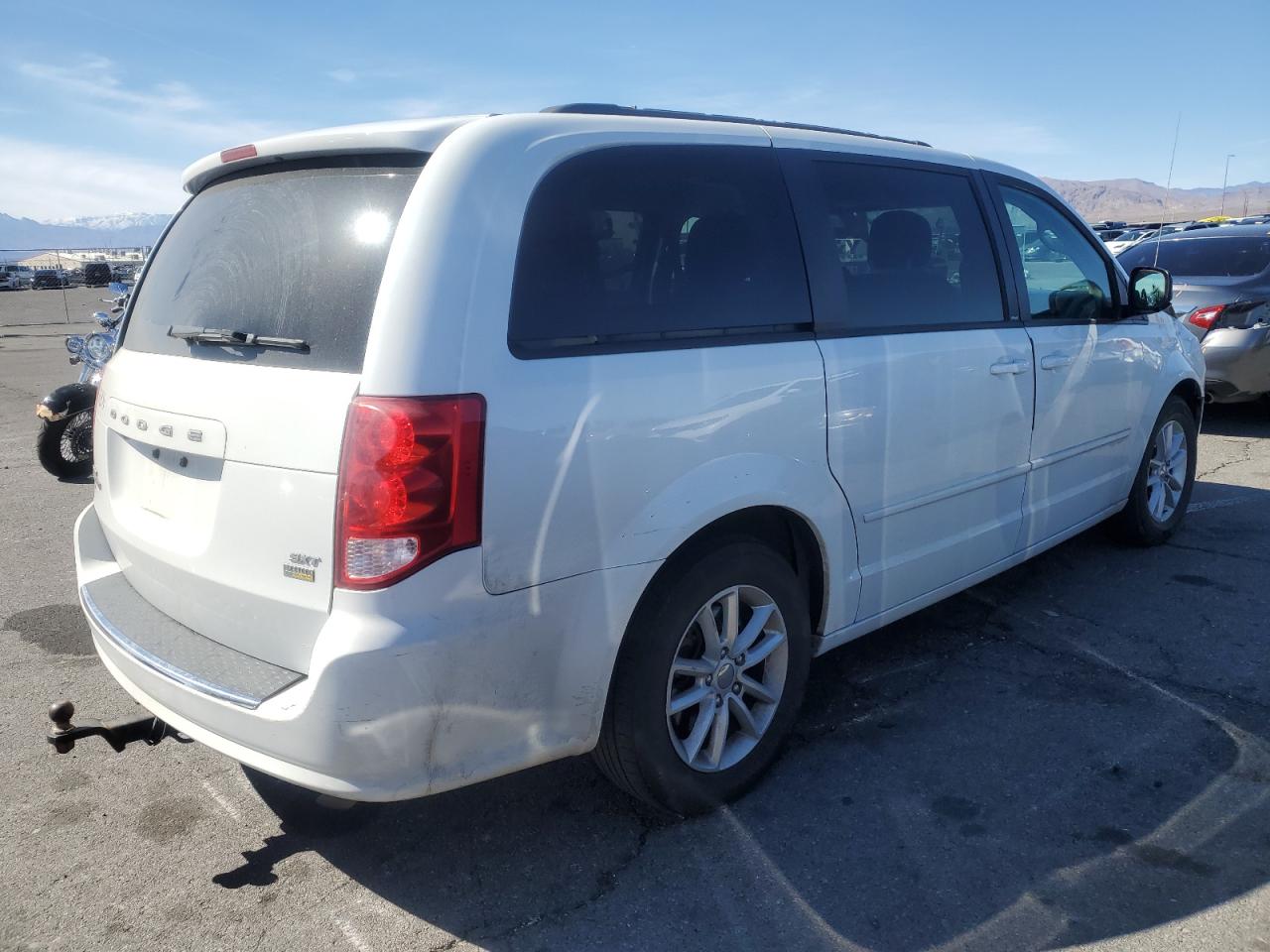 2014 Dodge Caravan - Image 3