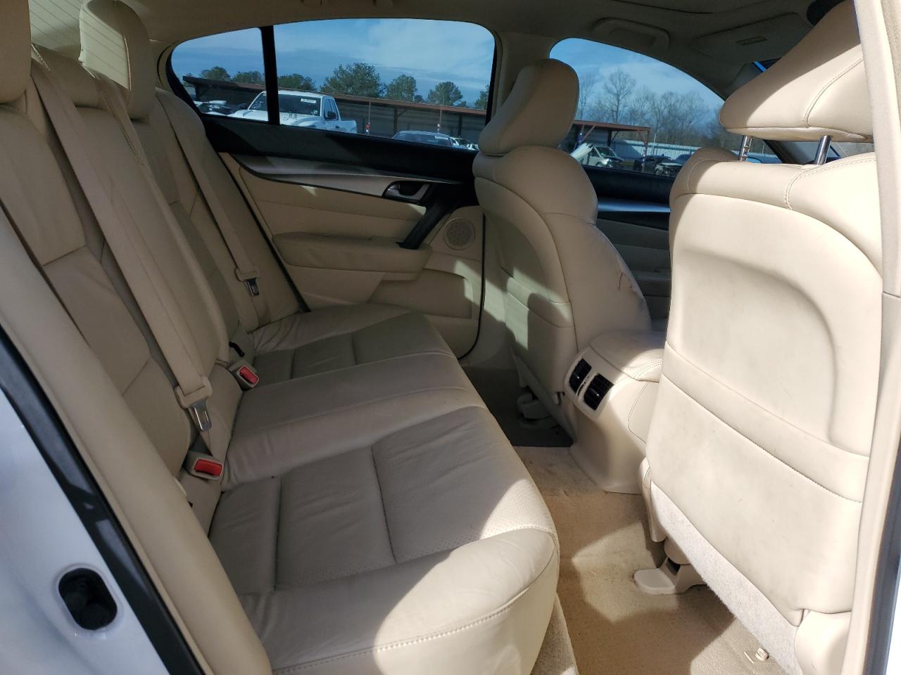 2010 Acura TL - Image 11