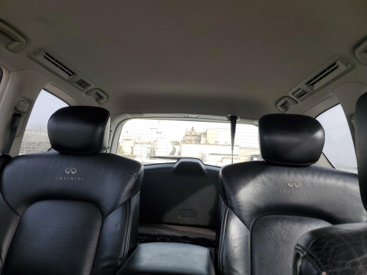 2014 Infiniti QX80 - Image 10