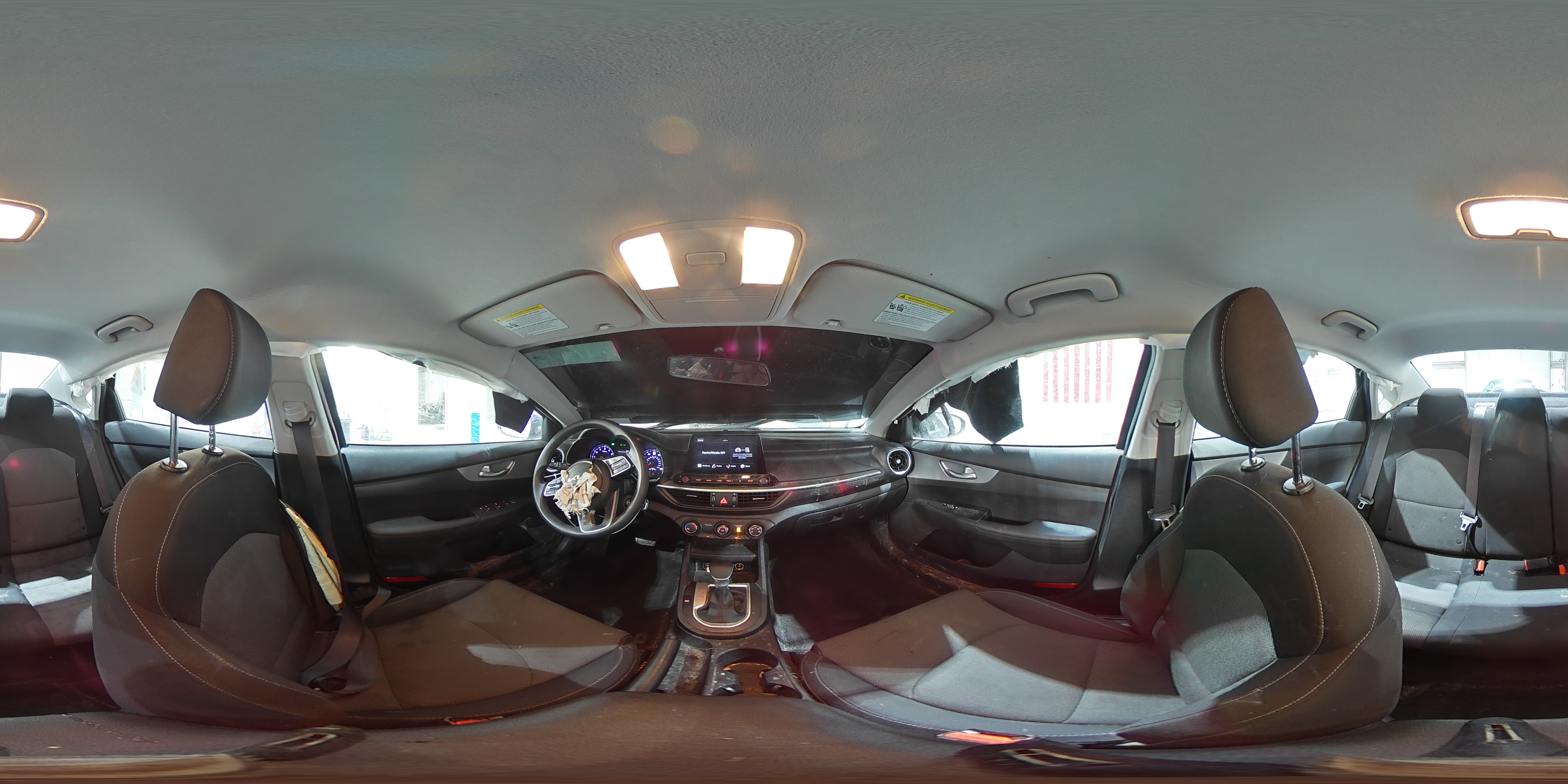 2023 Kia Forte - Image 15