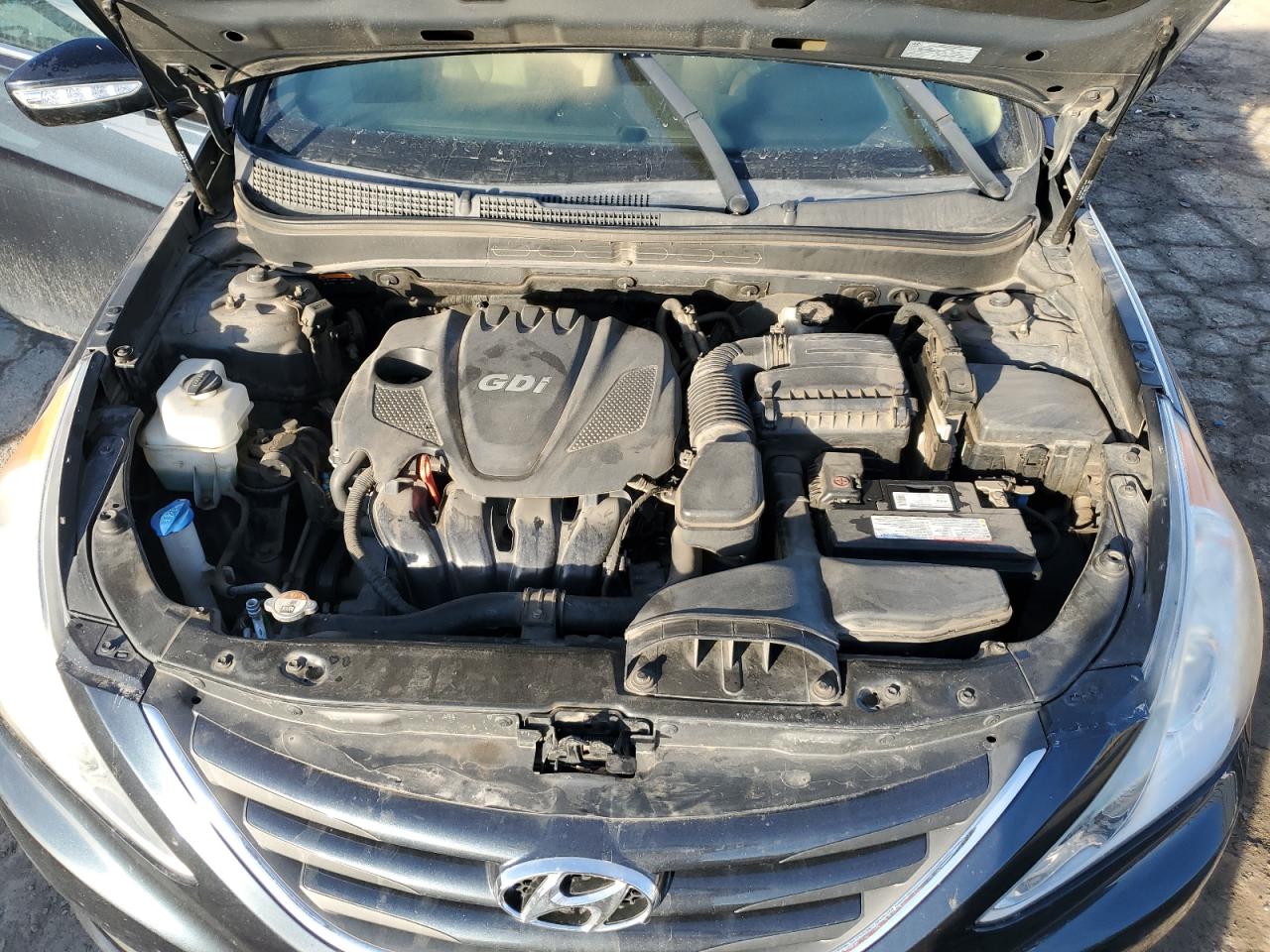 2014 Hyundai Sonata - Image 12
