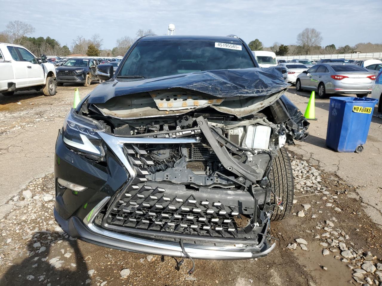 2022 Lexus GX - Image 5