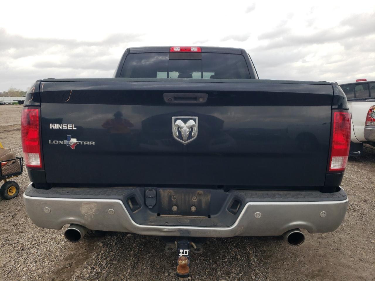 2016 RAM 1500 - Image 6