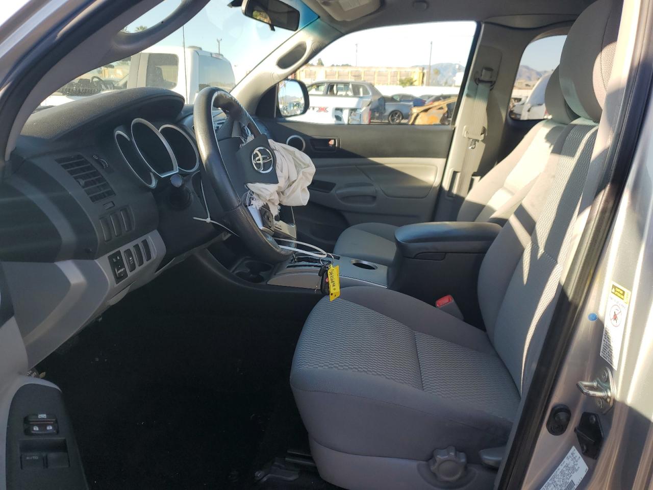 2014 Toyota Tacoma - Image 7