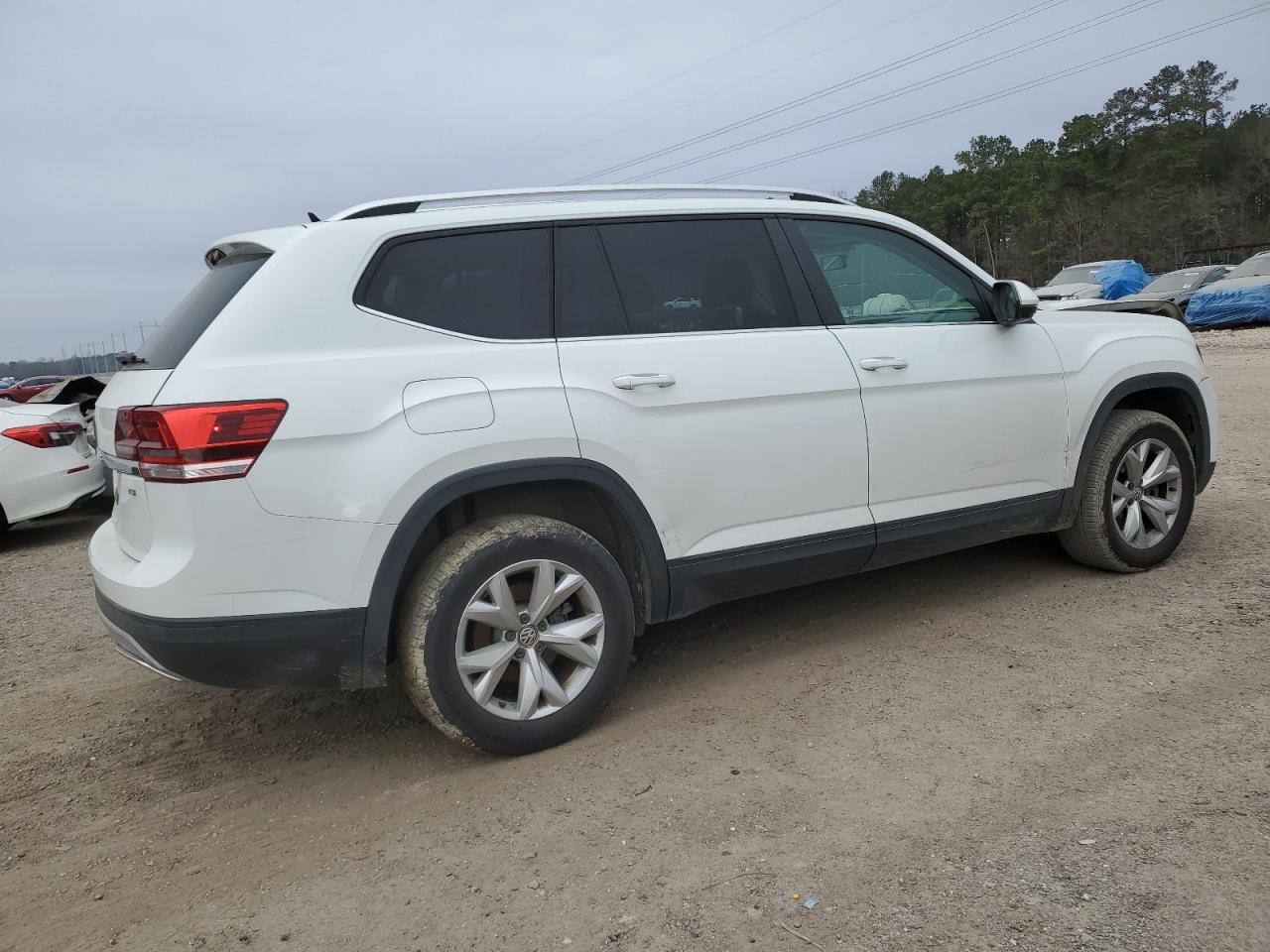 2018 Volkswagen Atlas - Image 3