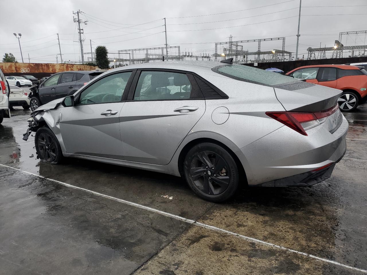 2021 Hyundai Elantra - Image 2