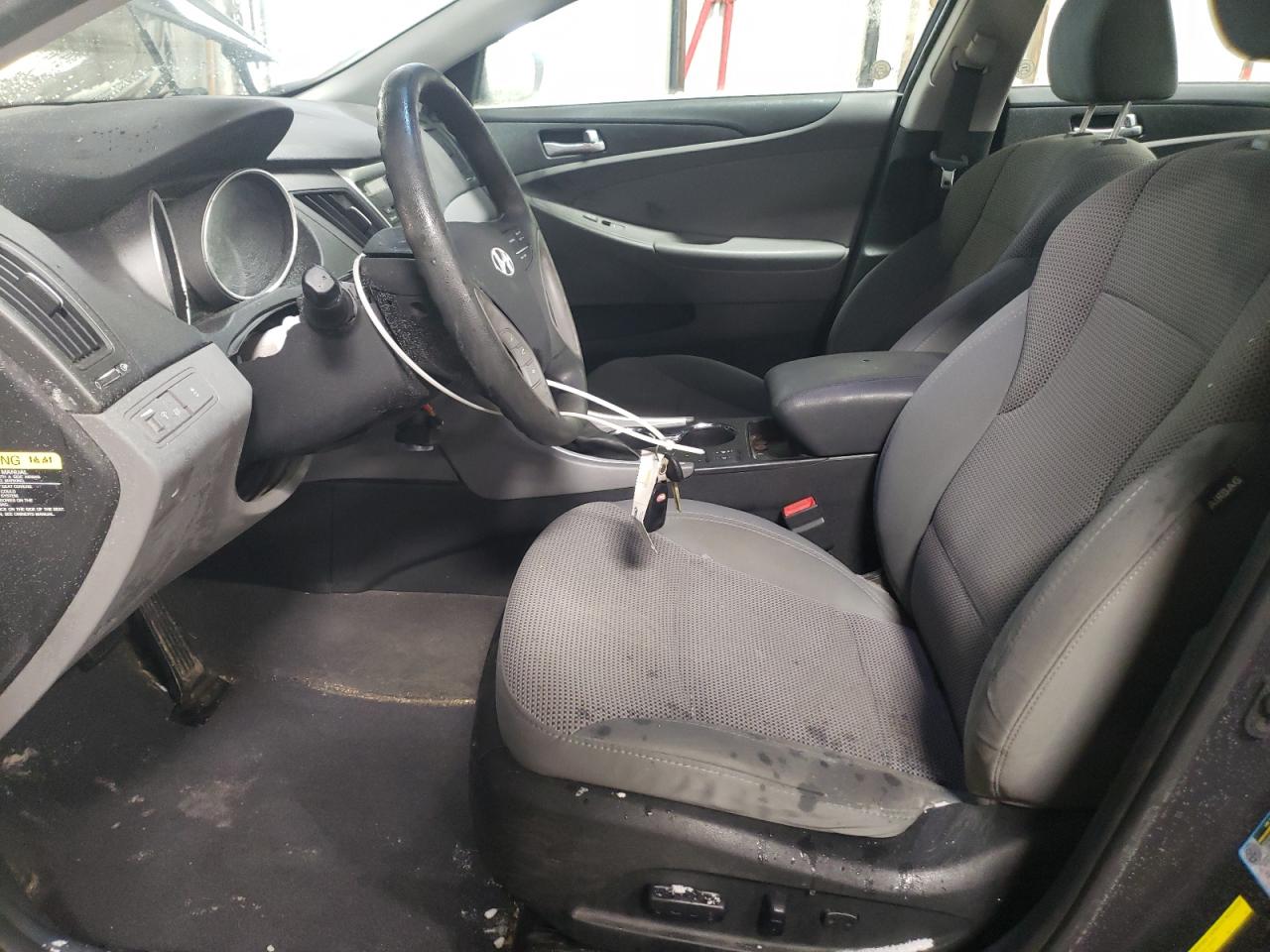 2014 Hyundai Sonata - Image 7