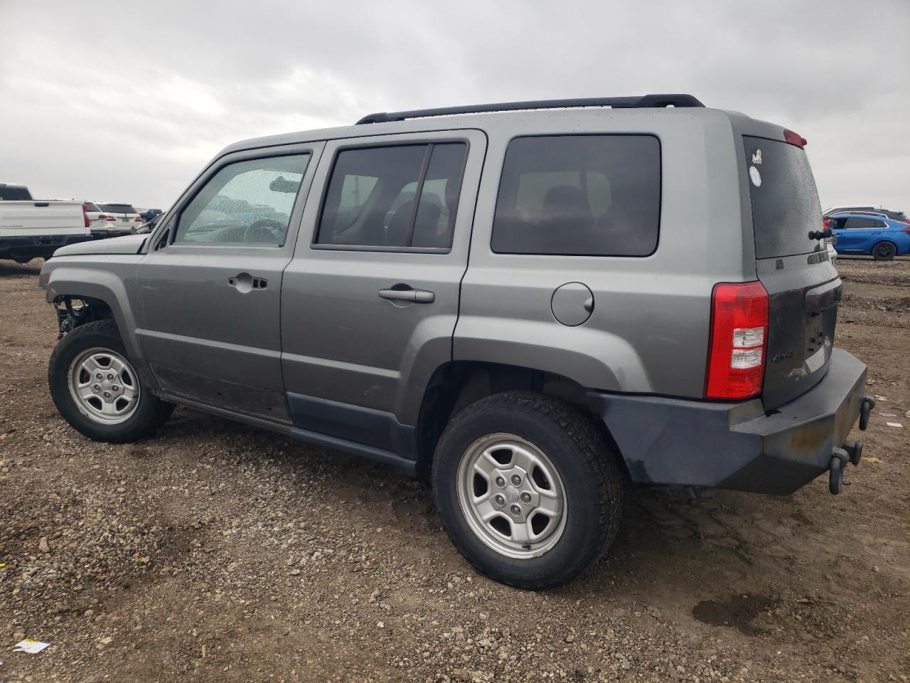 2012 Jeep Liberty (Patriot) - Image 2