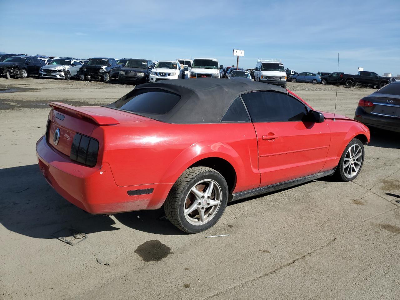 2006 Ford Mustang - Image 3
