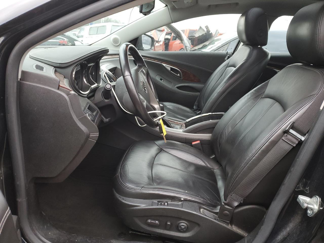 2011 Buick LaCrosse - Image 8