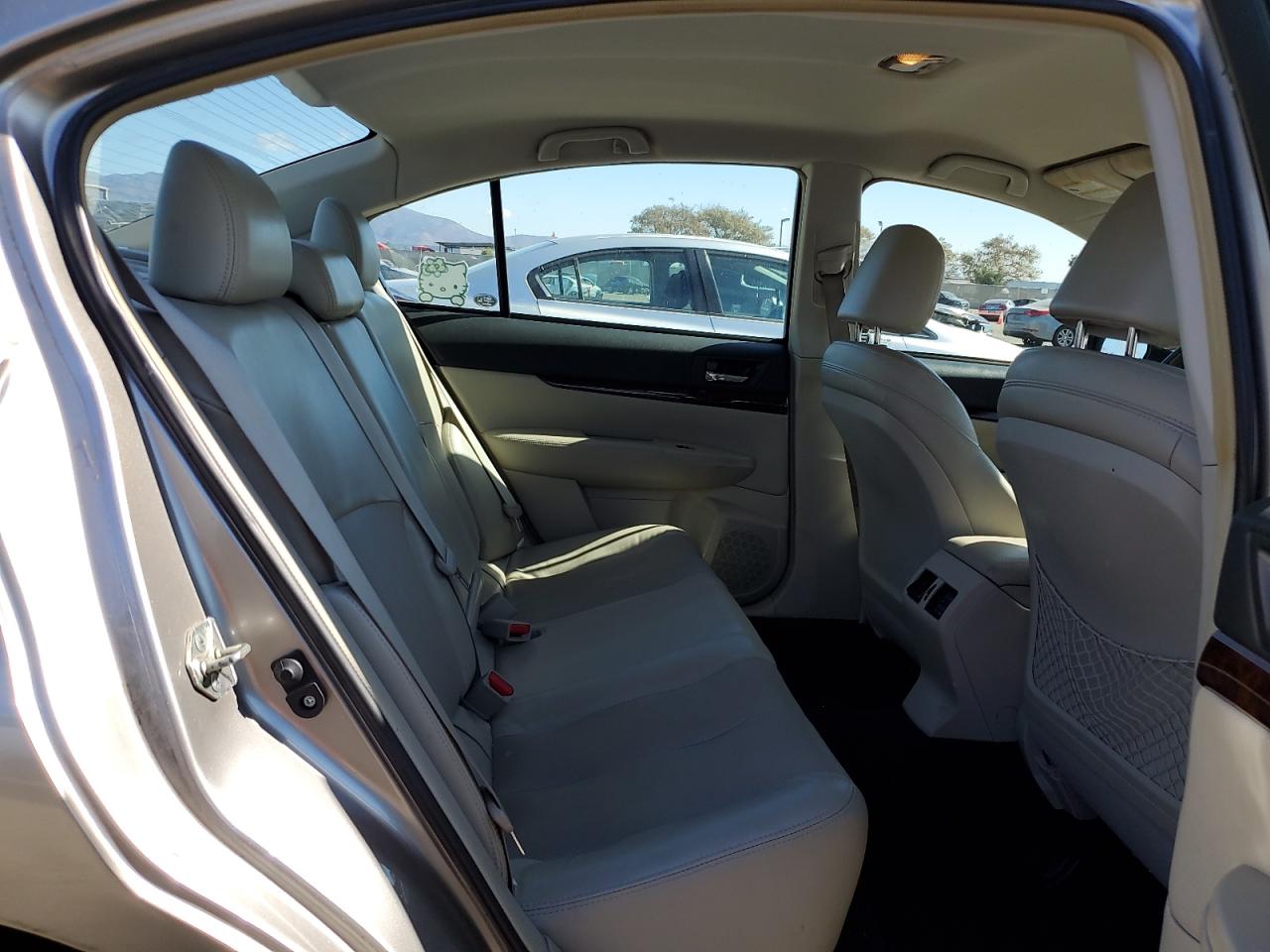 2014 Subaru Legacy - Image 10