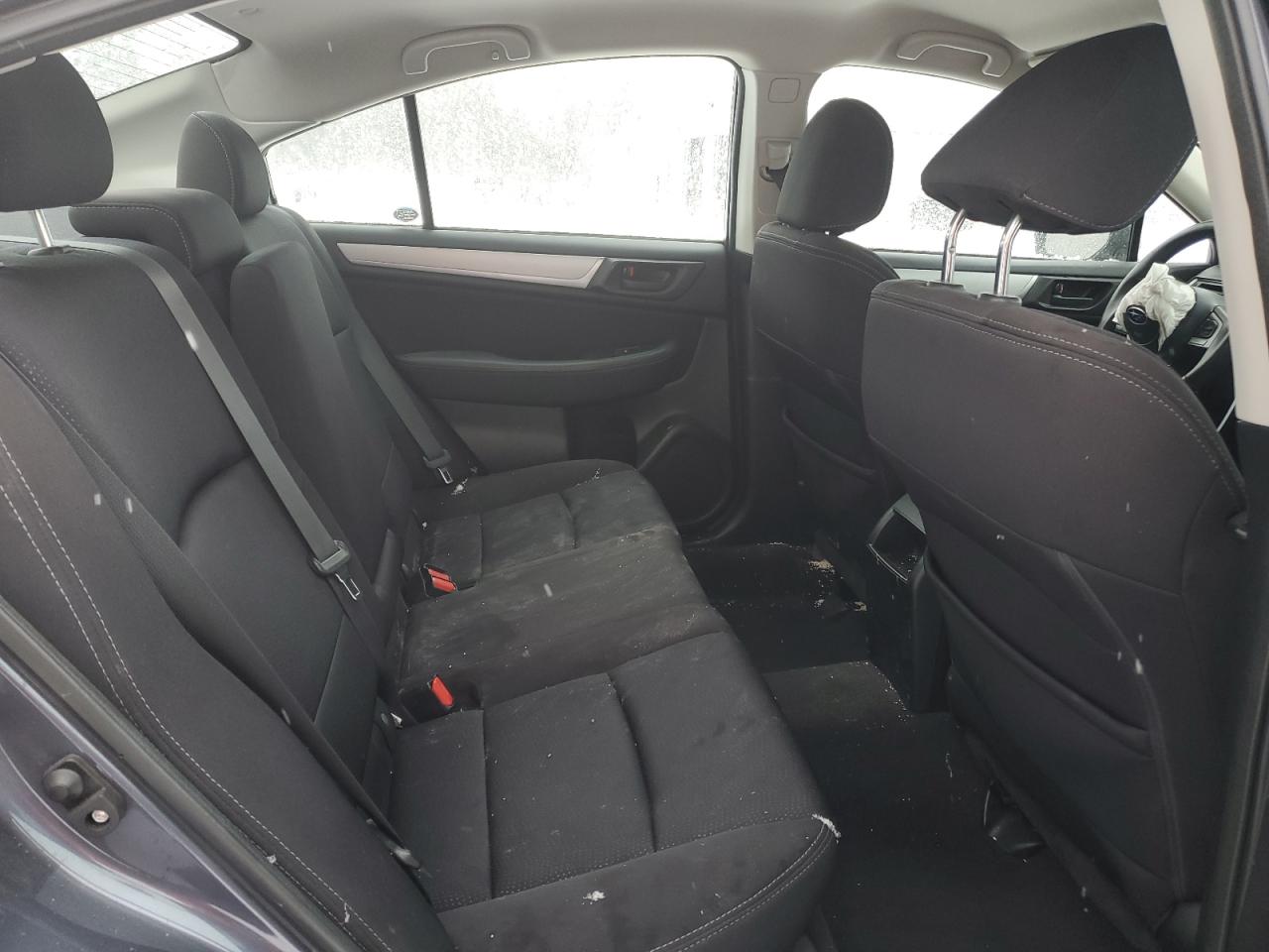 2016 Subaru Legacy - Image 10