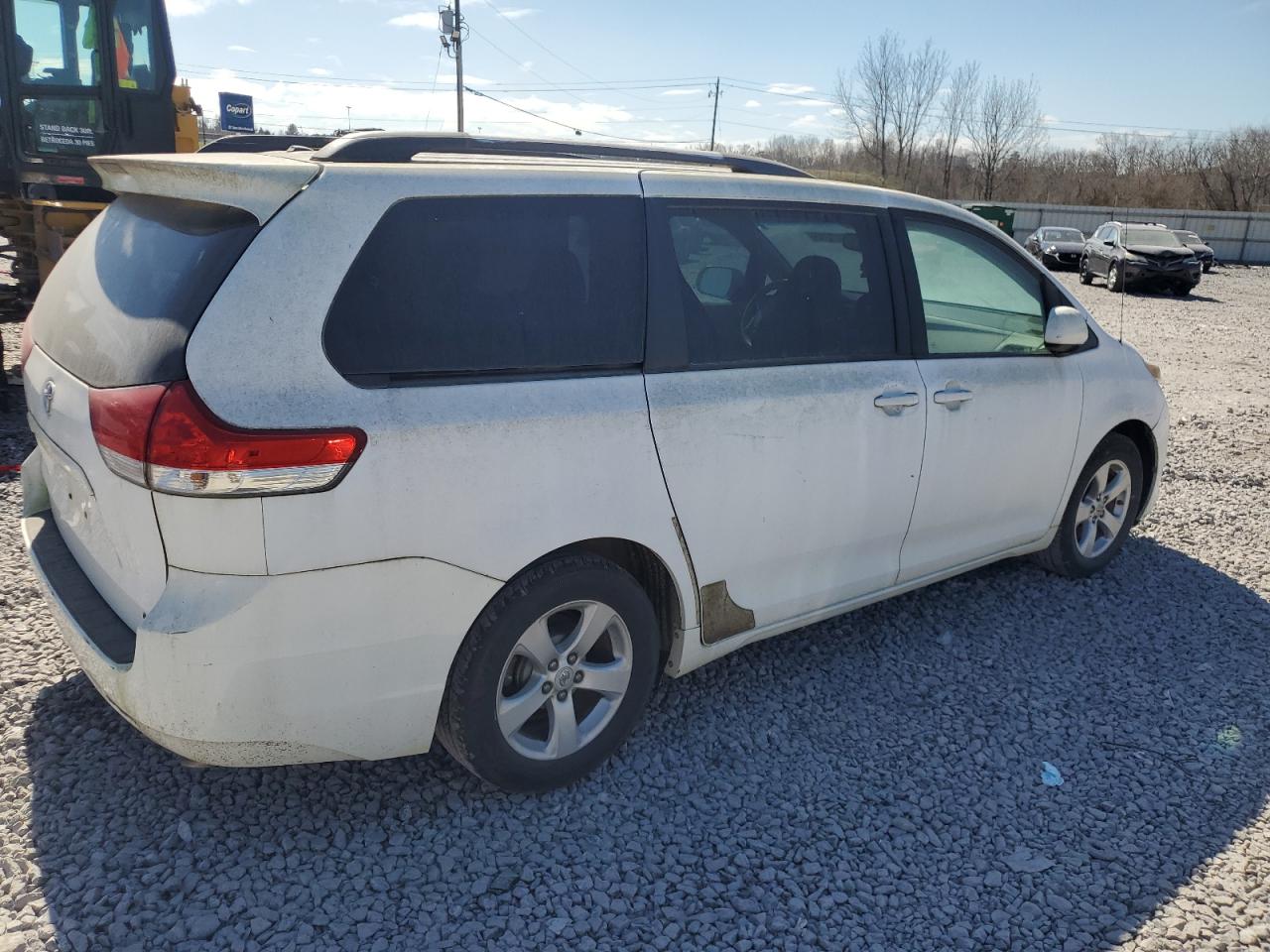 2011 Toyota Sienna - Image 3