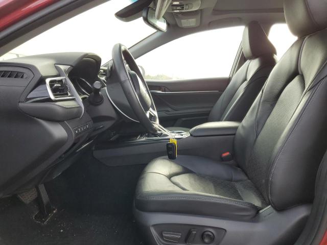  TOYOTA CAMRY 2018 Czerwony