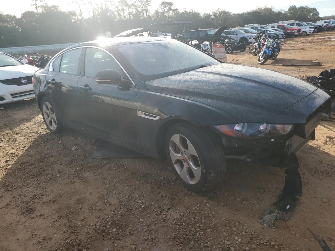 2017 Jaguar XE - Image 4