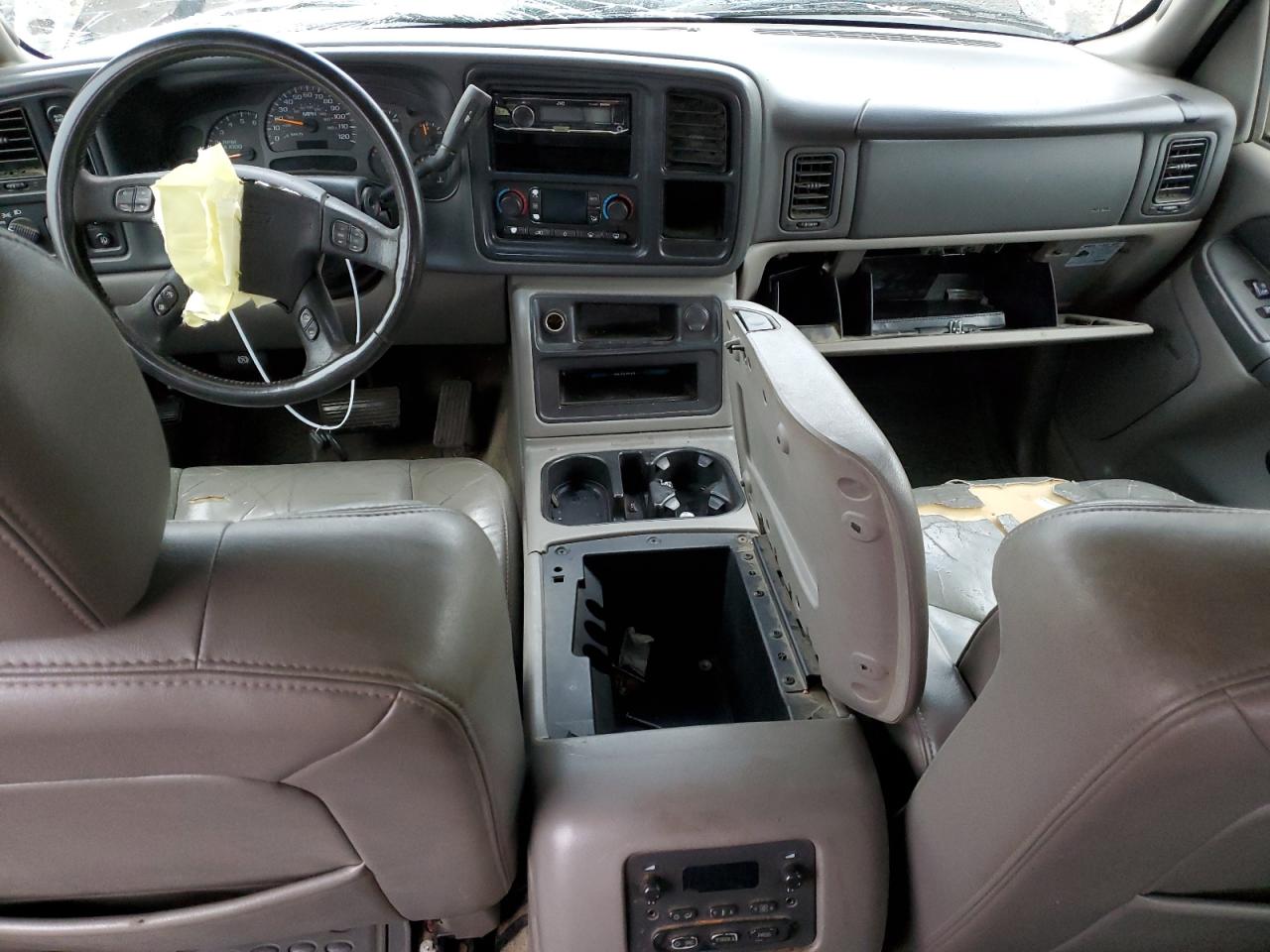 2003 Chevrolet Tahoe - Image 8