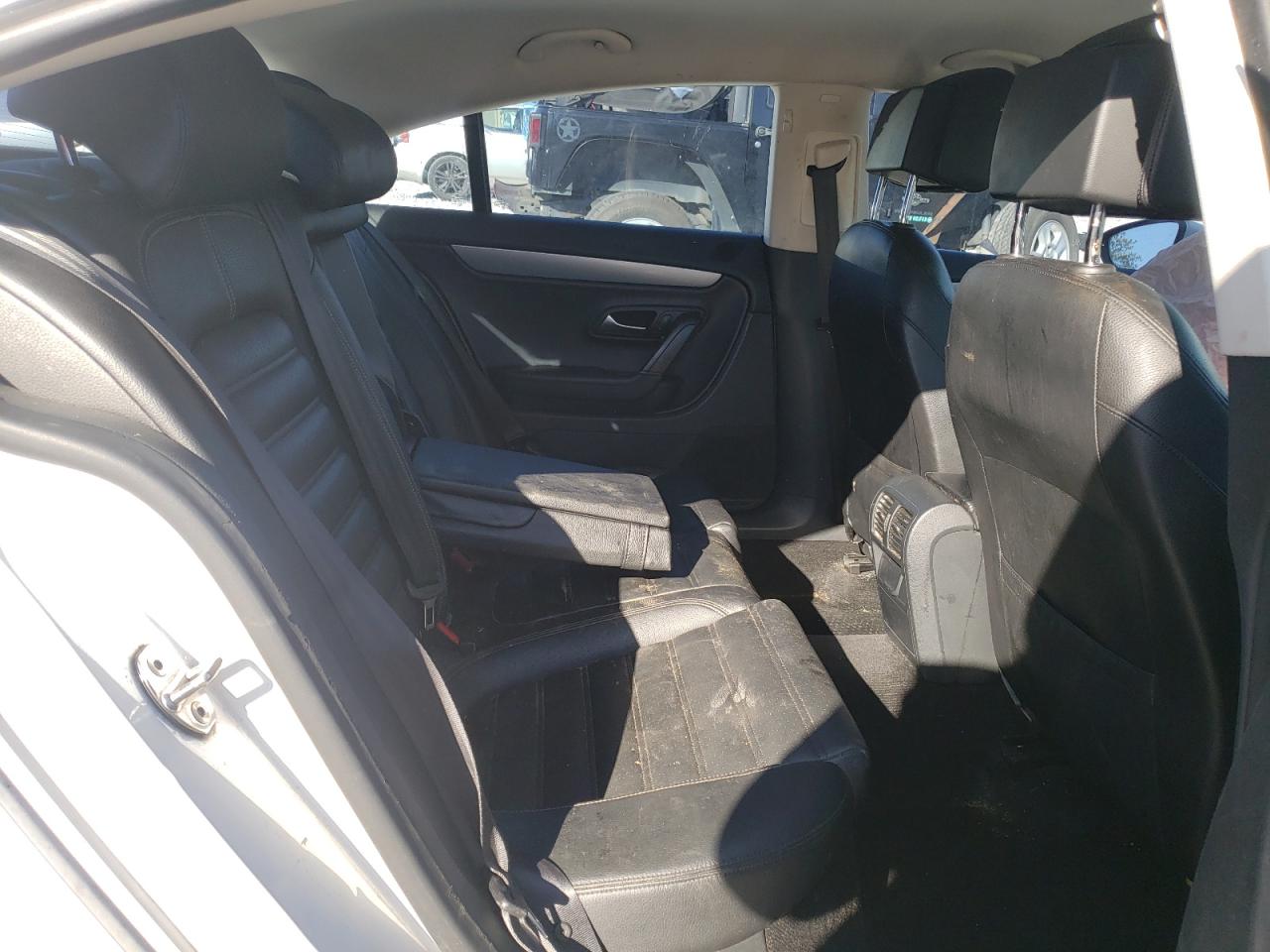 2013 Volkswagen Passat CC - Image 10