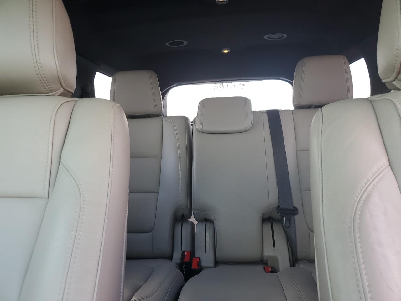 2015 Ford Explorer - Image 10