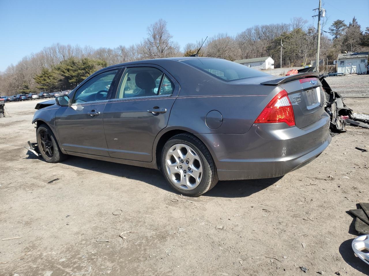 2011 Ford Fusion - Image 2