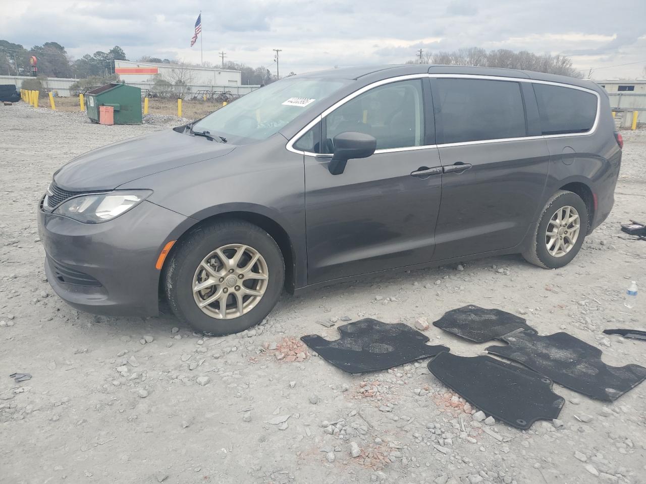 2017 Chrysler Pacifica - Image 1
