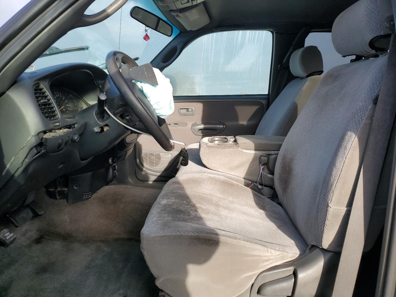 2004 Toyota Tundra - Image 7