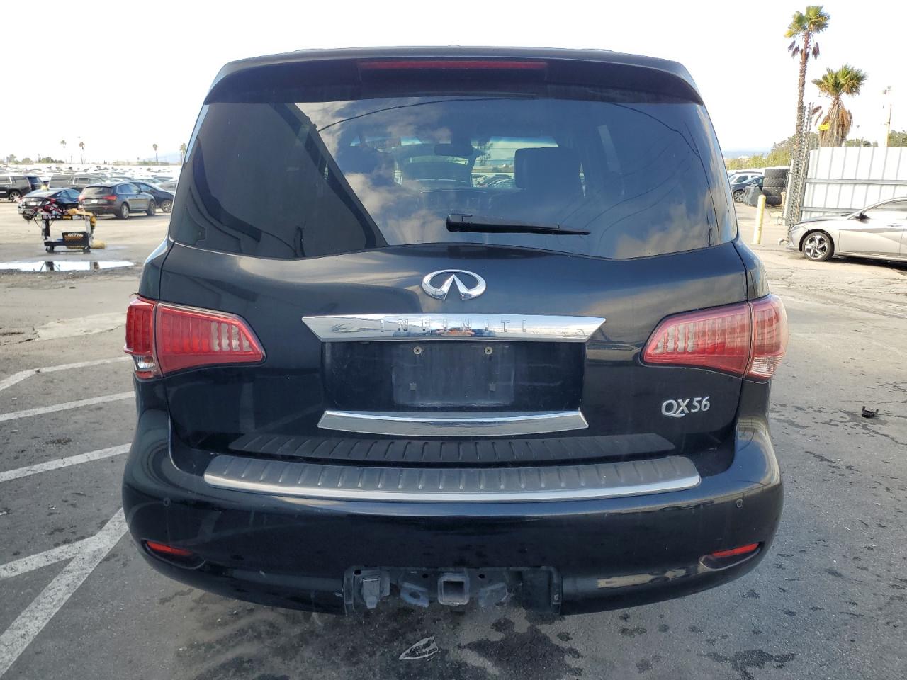 2013 Infiniti QX56 - Image 6