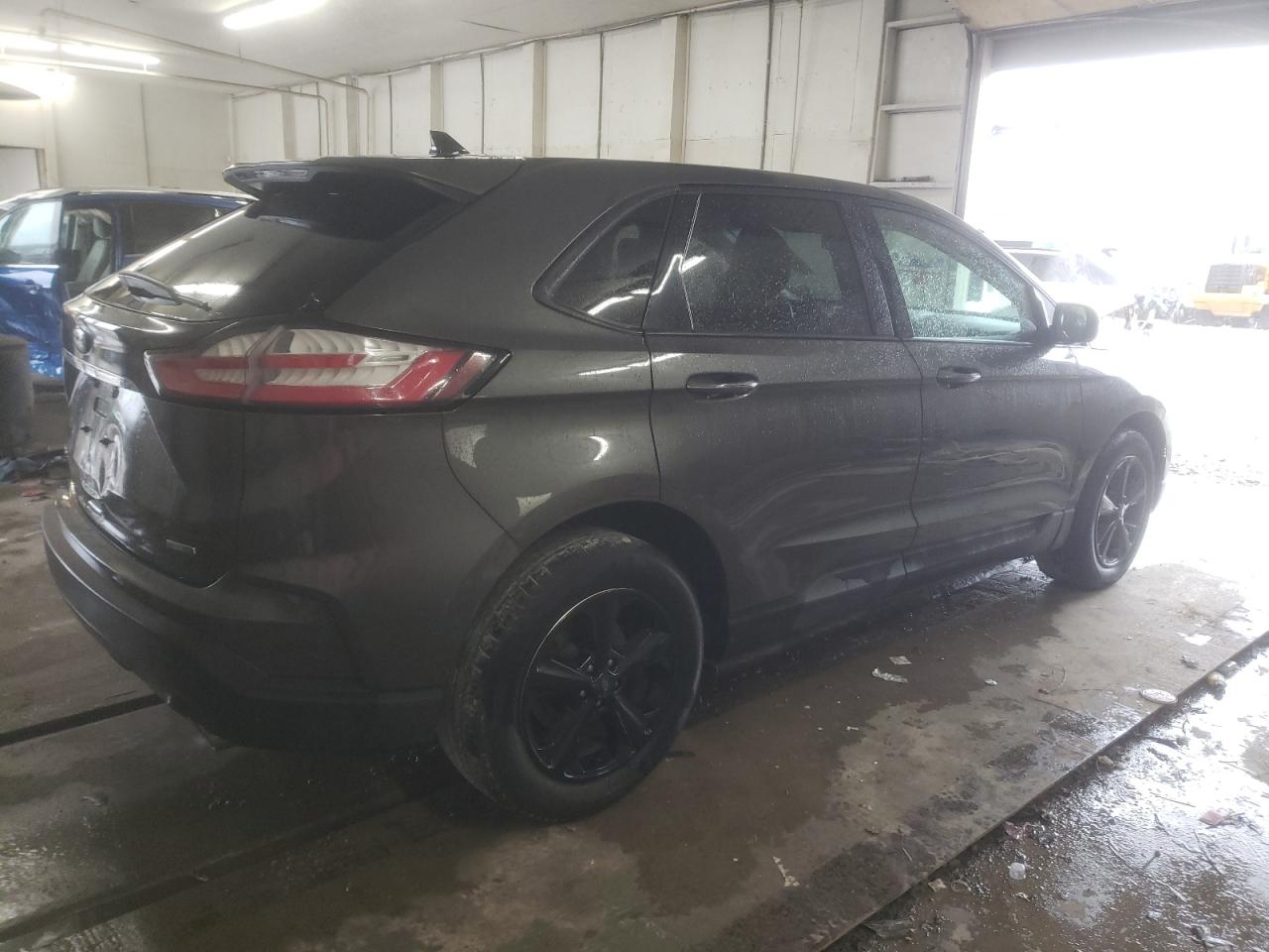 2019 Ford Edge - Image 3