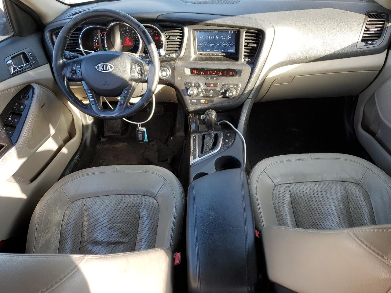 2011 Kia Optima - Image 8