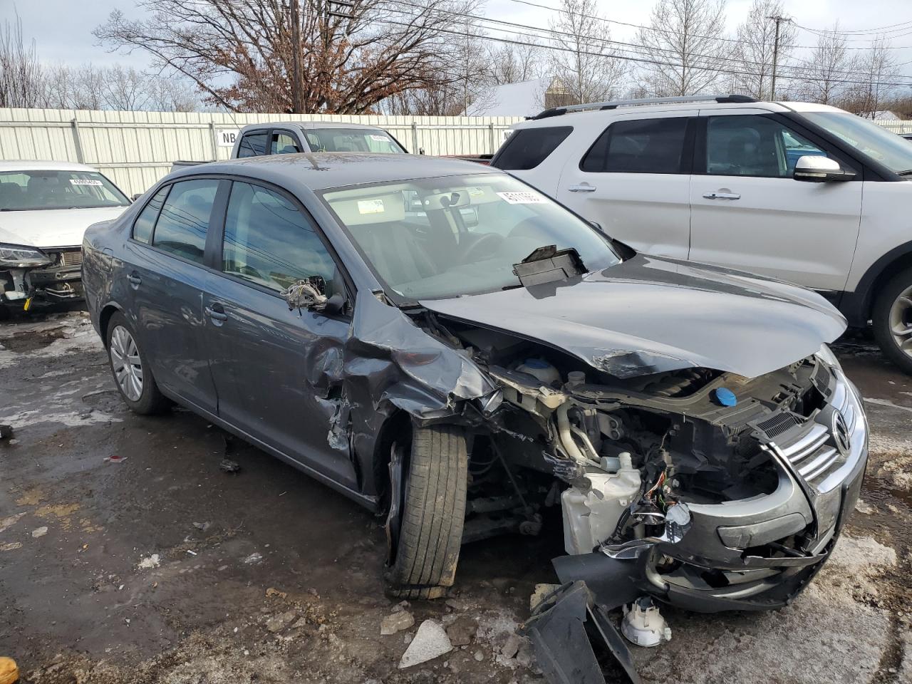 2010 Volkswagen Jetta - Image 4