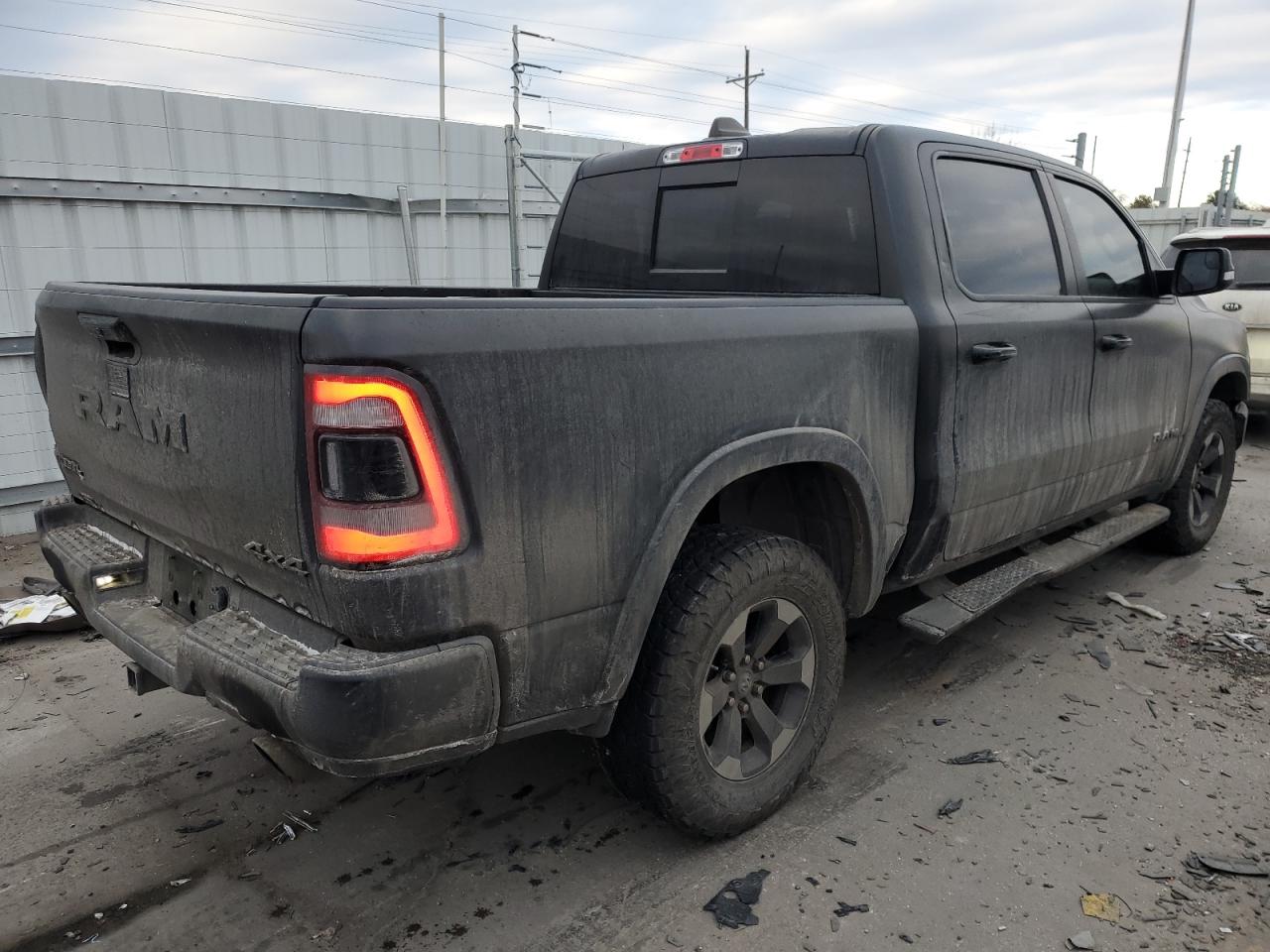 2019 RAM 1500 - Image 3