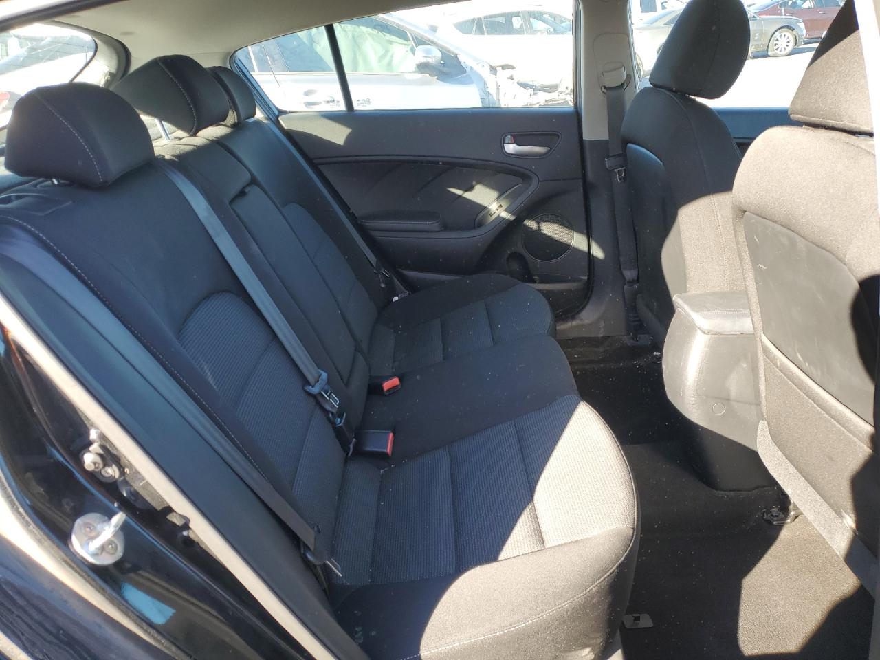 2017 Kia Forte - Image 10