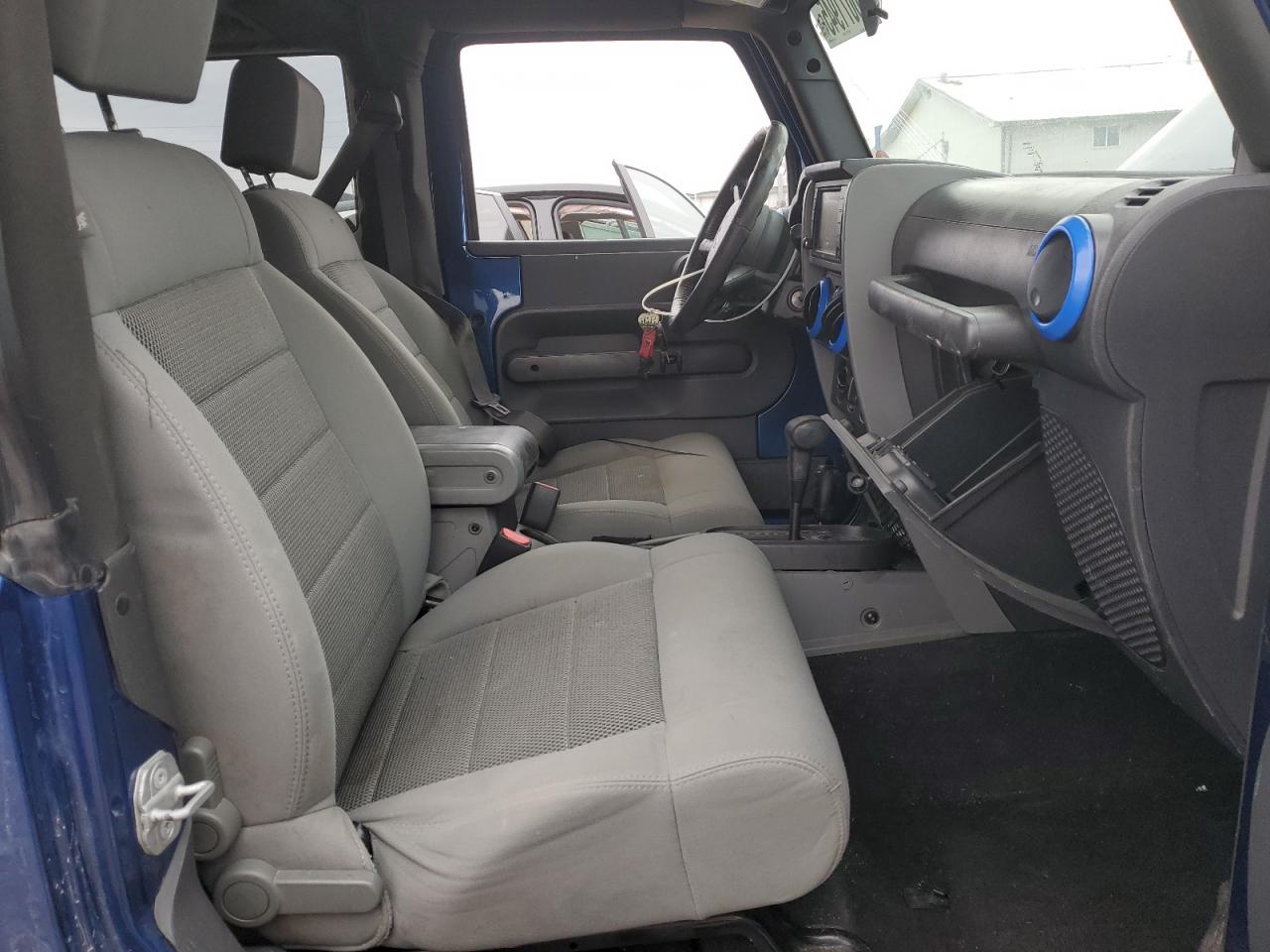 2009 Jeep Wrangler - Image 7