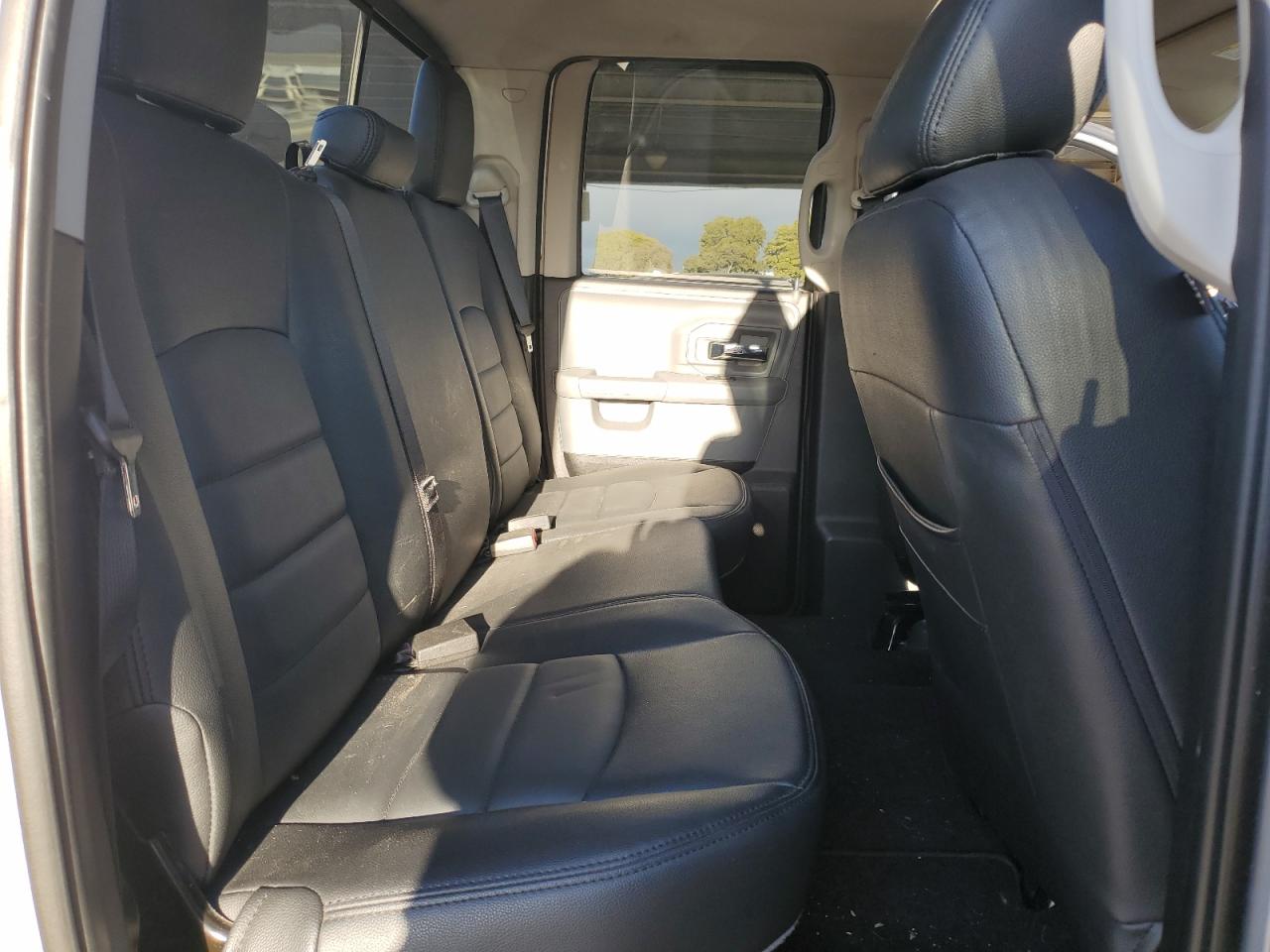 2014 RAM 1500 - Image 10