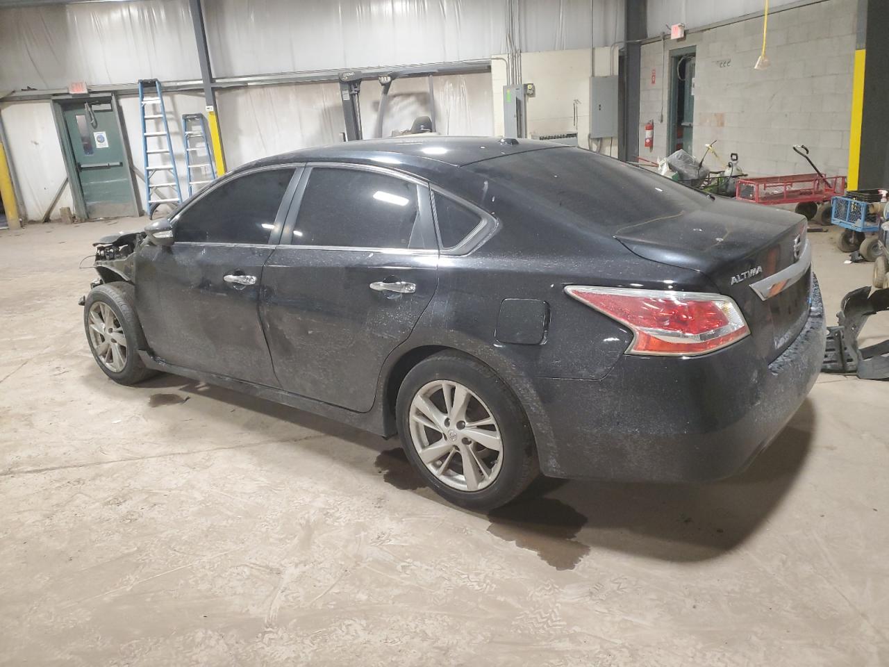 2014 Nissan Altima - Image 2