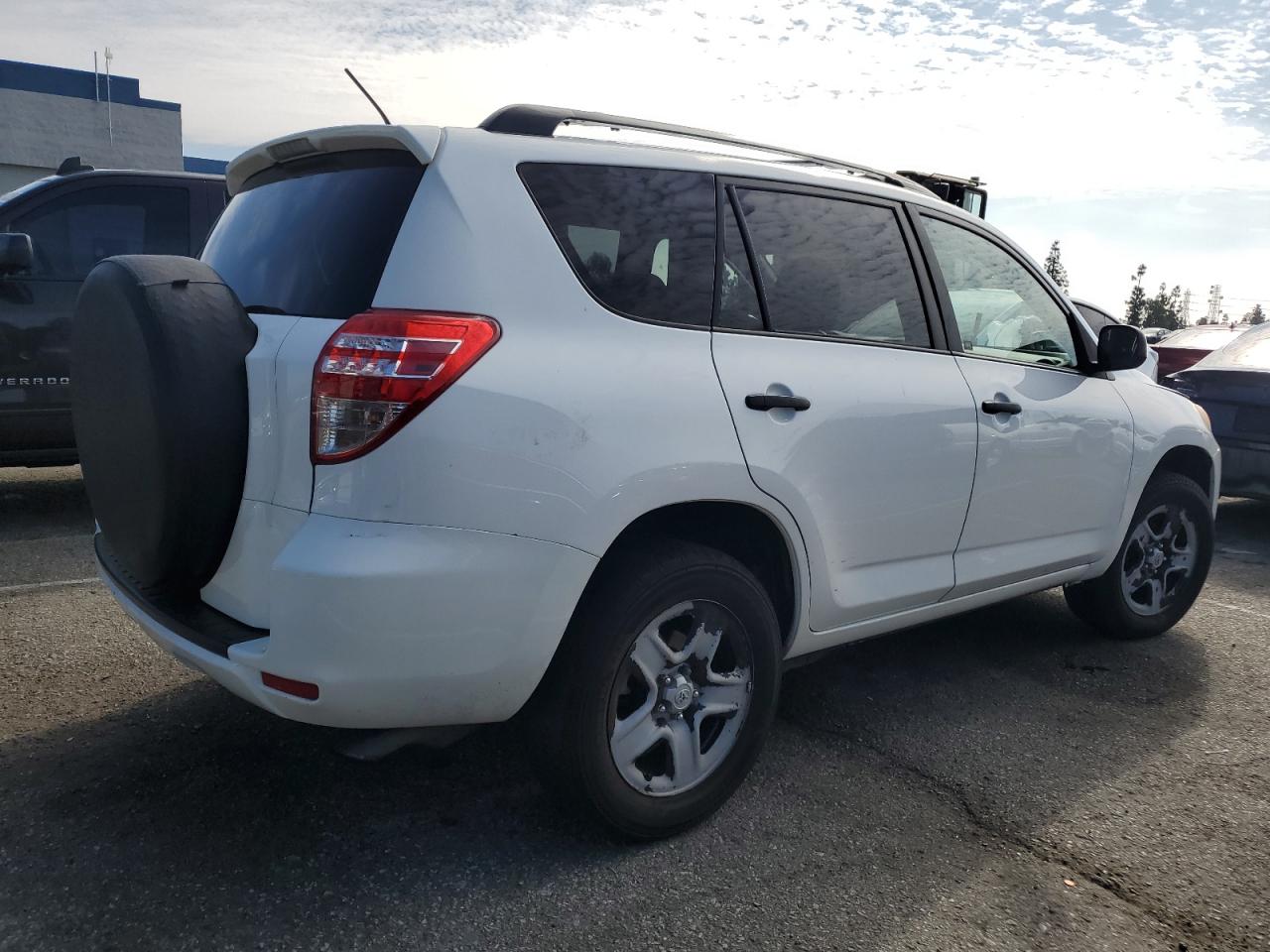 2010 Toyota RAV 4 - Image 3