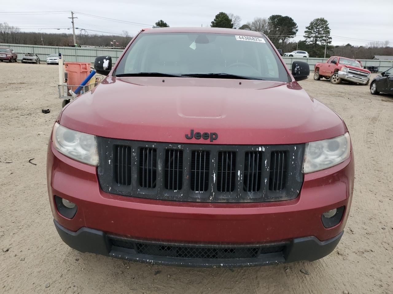 2013 Jeep Grand Cherokee - Image 5