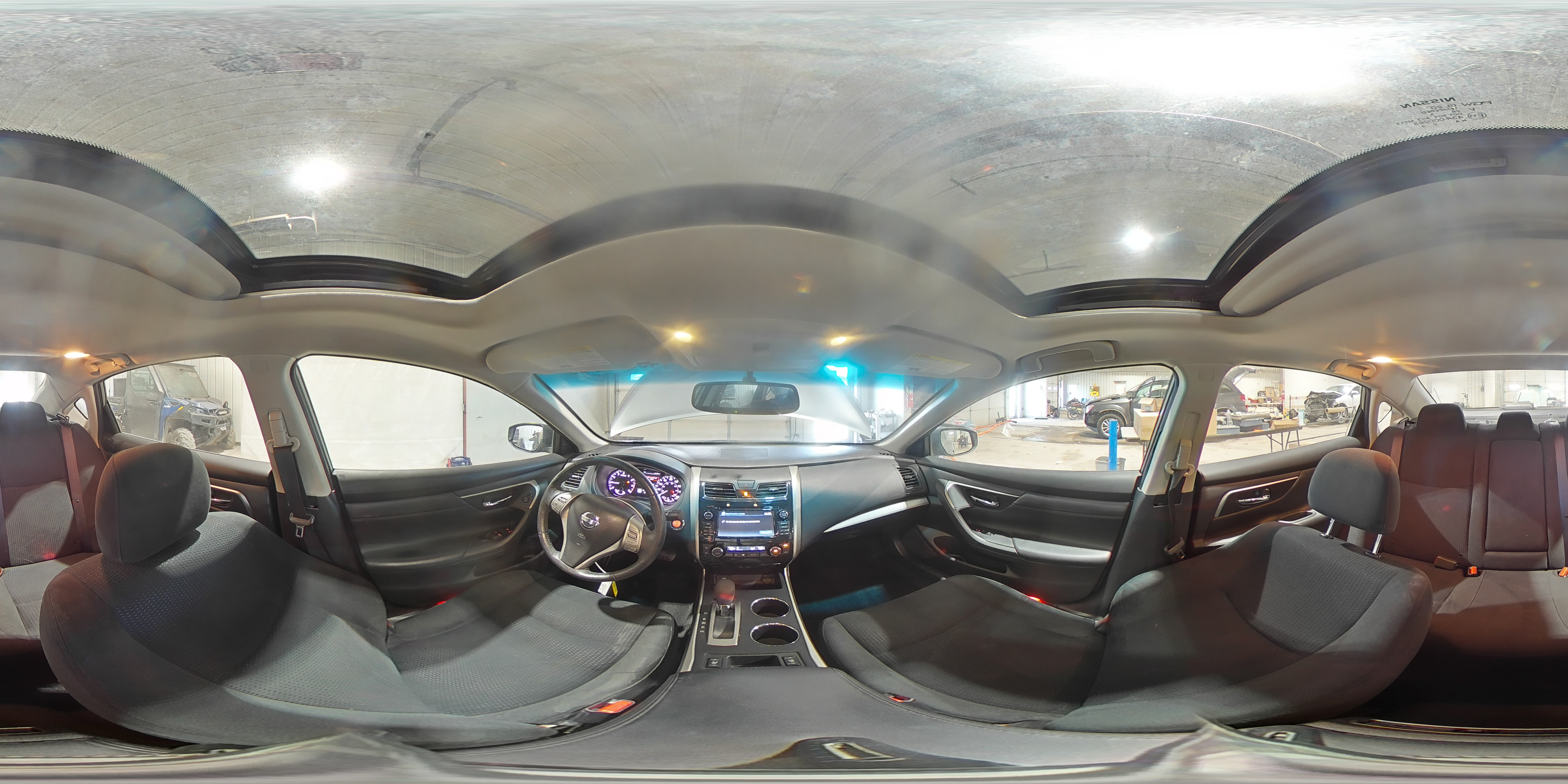 2015 Nissan Altima - Image 14