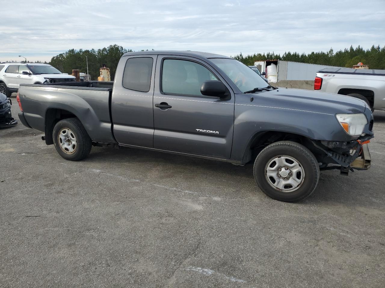 2014 Toyota Tacoma - Image 4