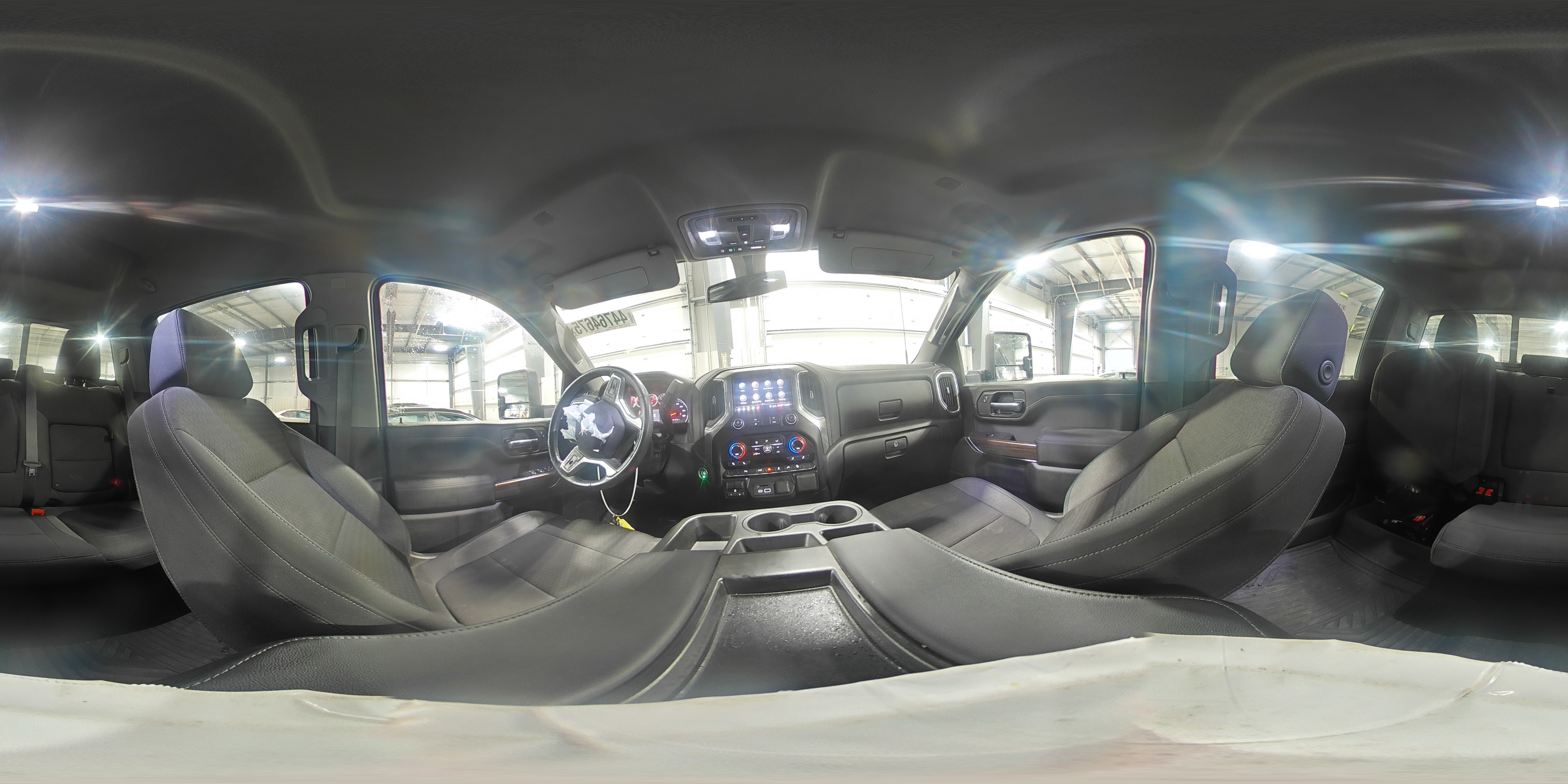 2020 Chevrolet Silverado - Image 15