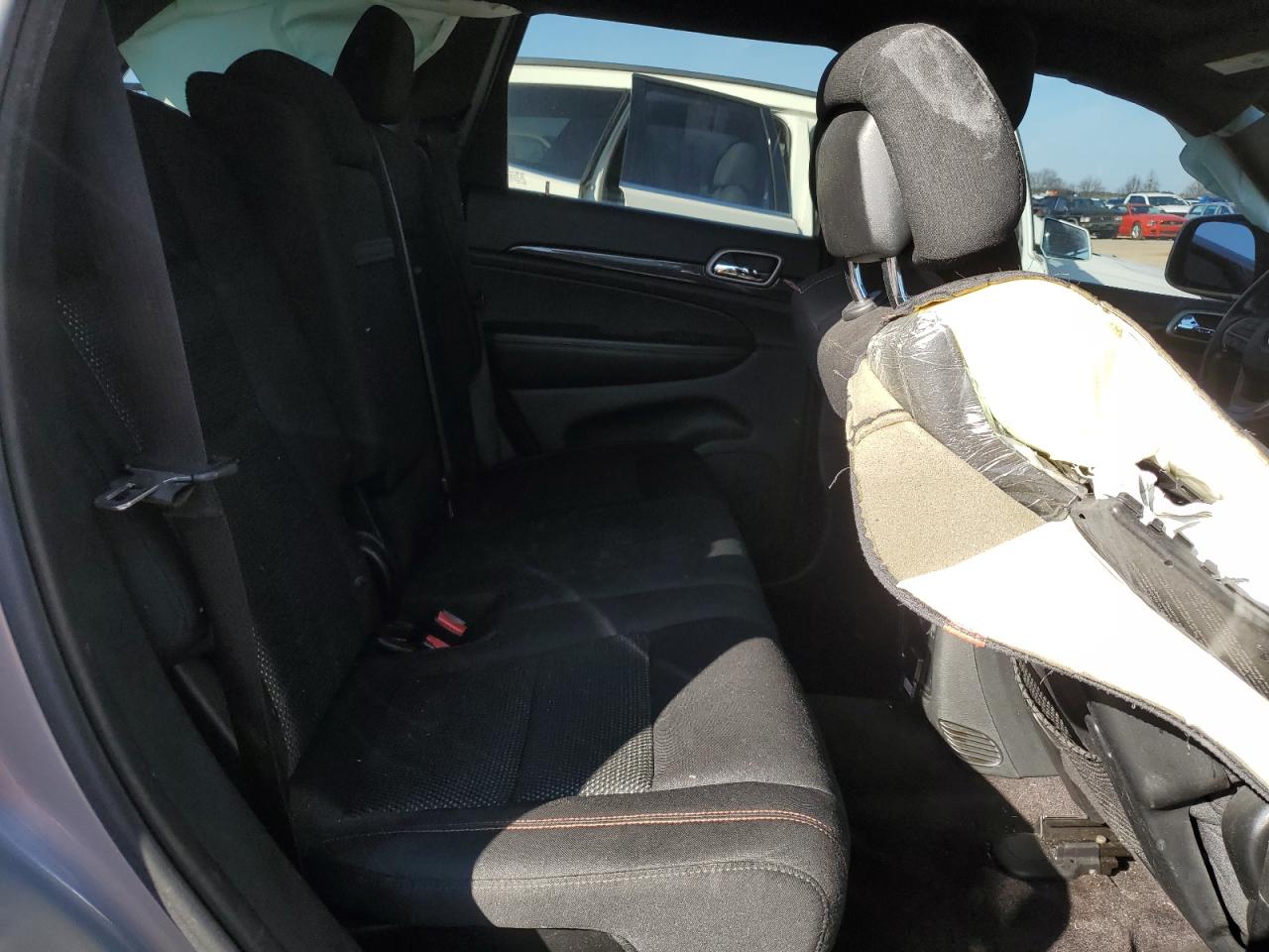 2016 Jeep Grand Cherokee - Image 11