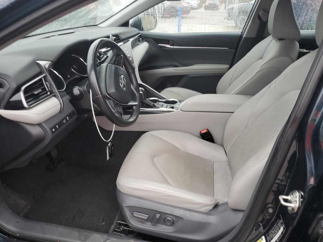 2019 Toyota Camry - Image 7