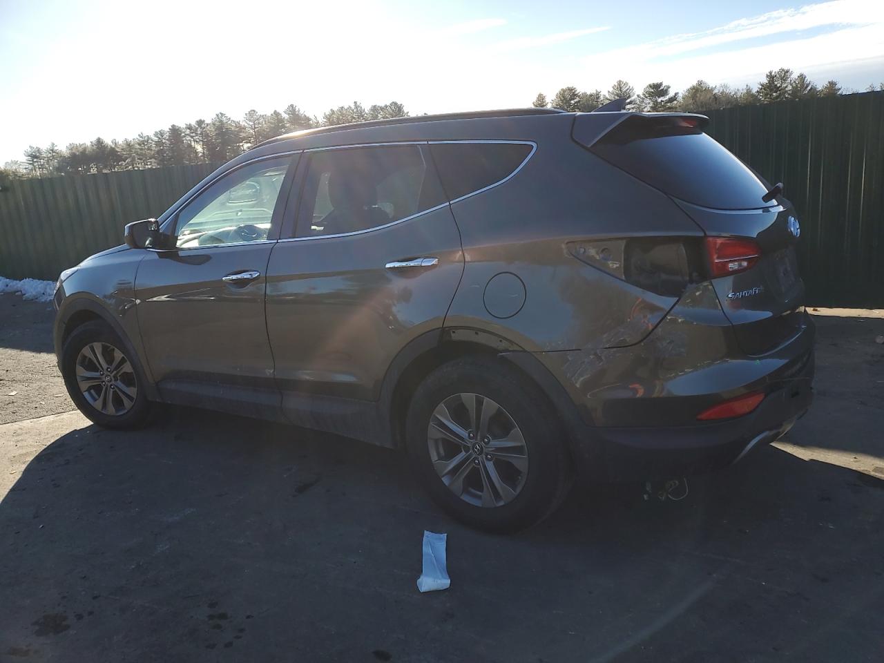 2014 Hyundai Santa Fe - Image 2
