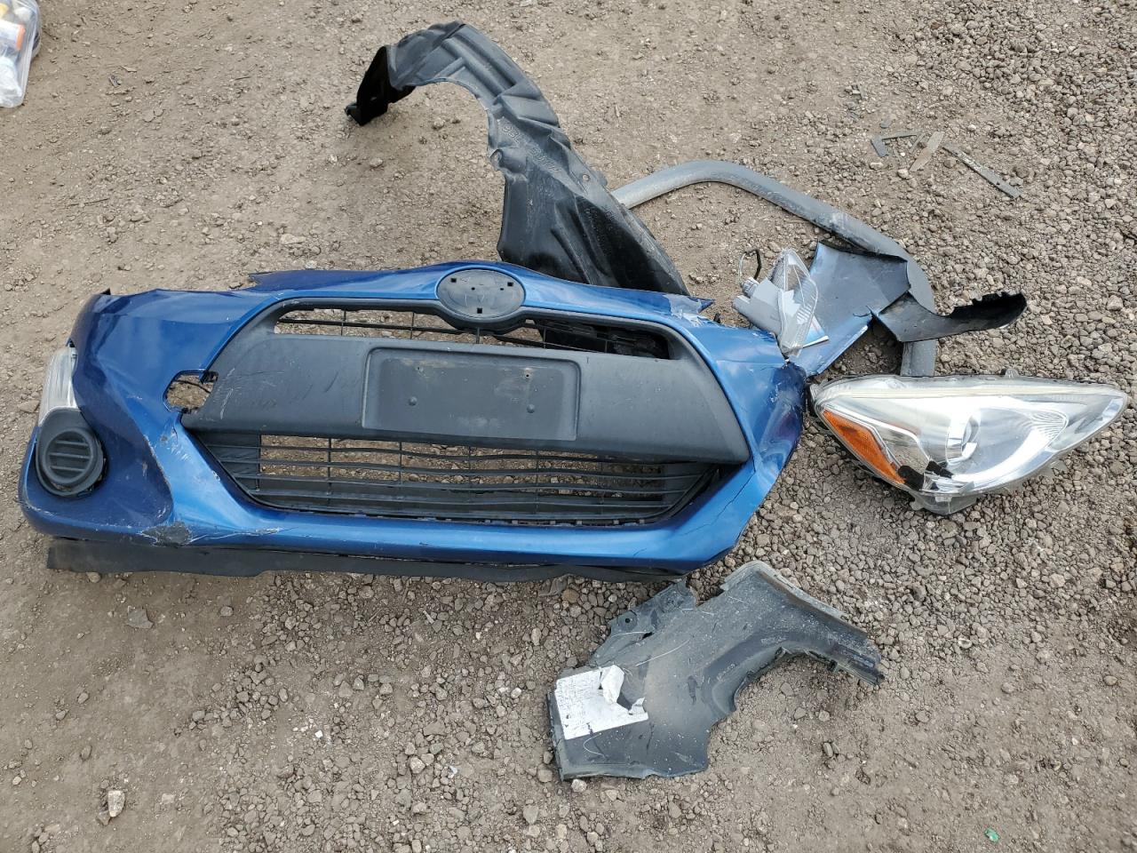 2015 Toyota Prius - Image 14