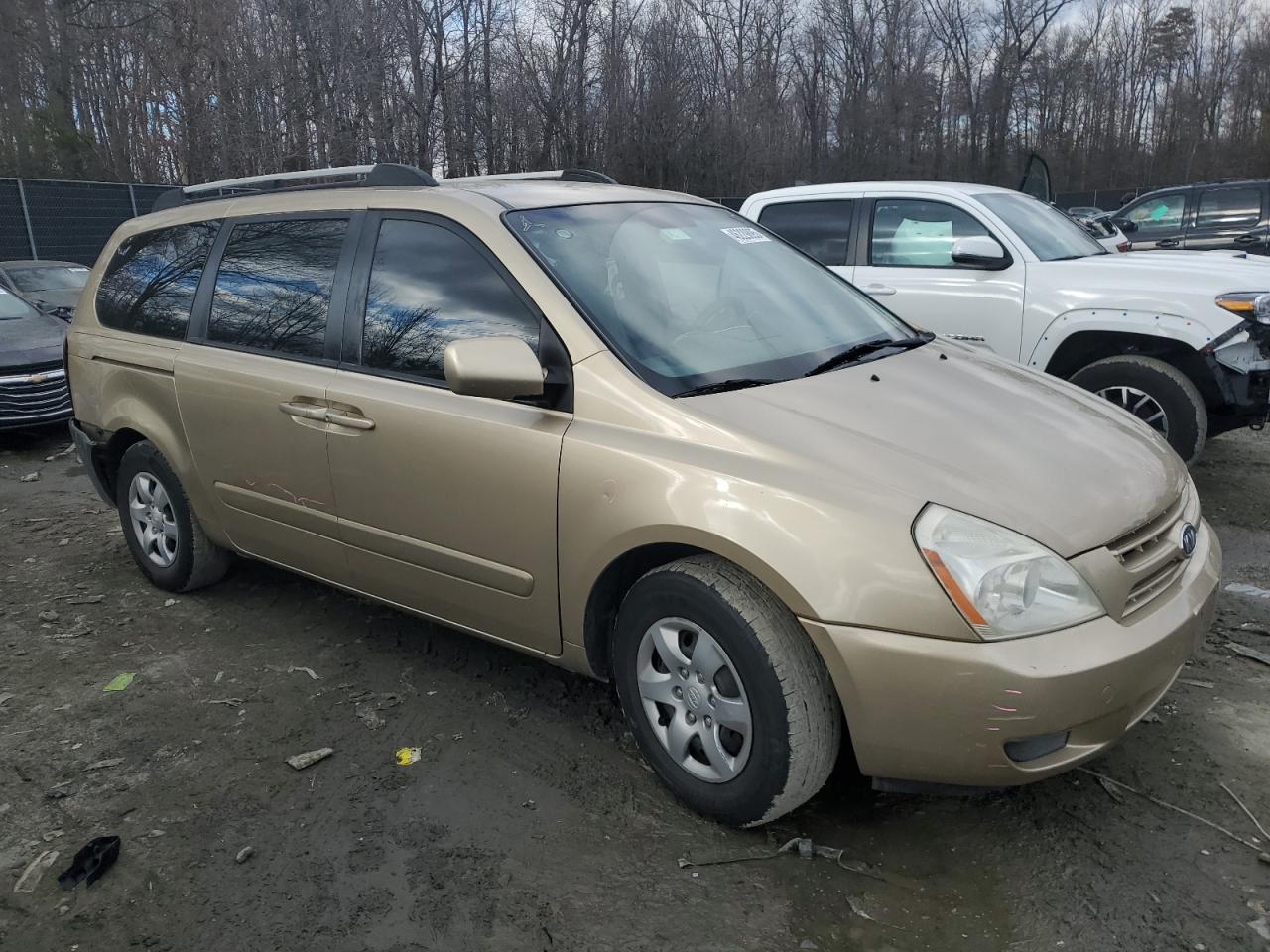 2008 Kia Sedona - Image 4