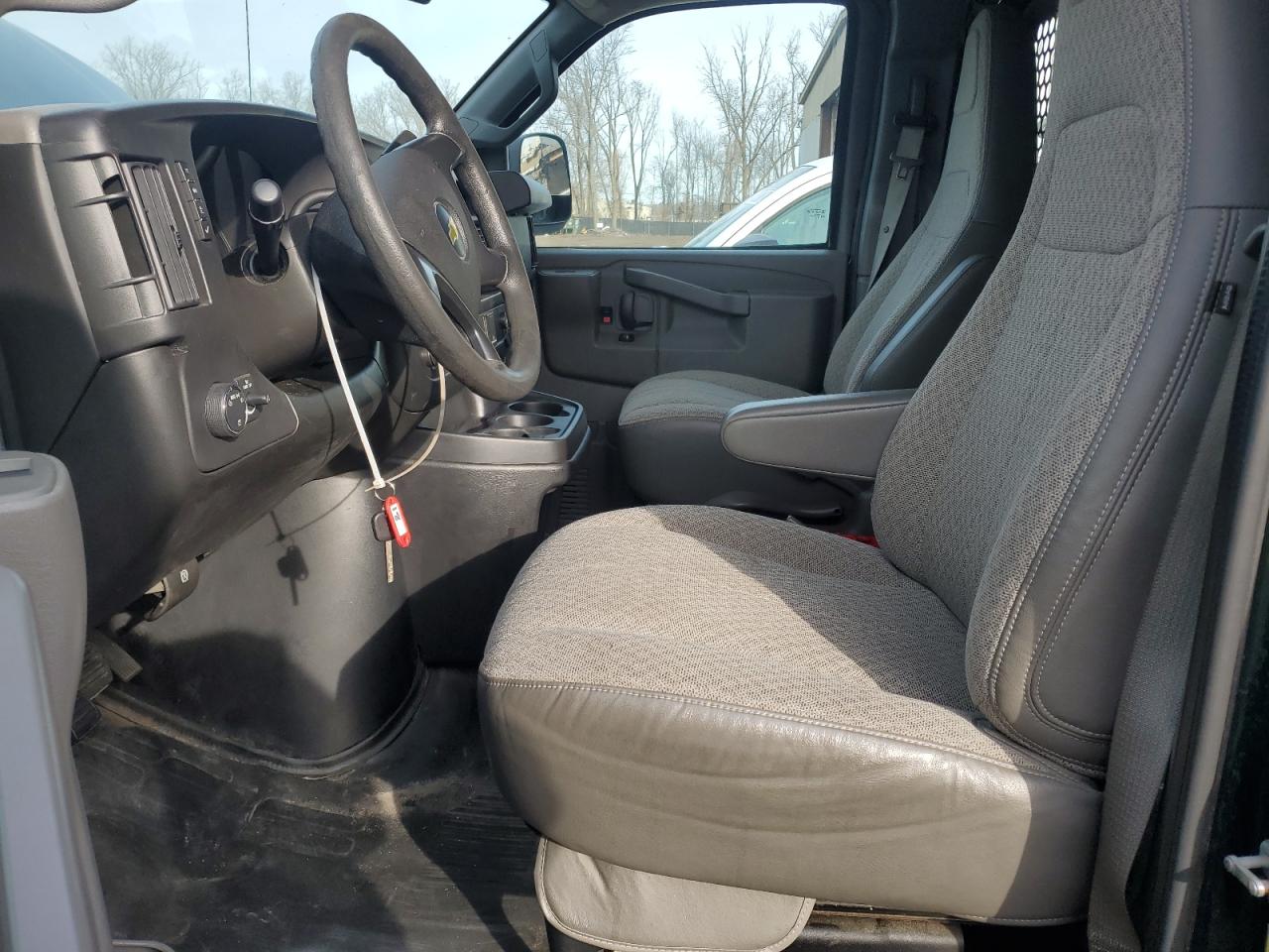 2016 Chevrolet Express G2500 VIN: 1GCWGAFF0G1178955 Lot: 43999255