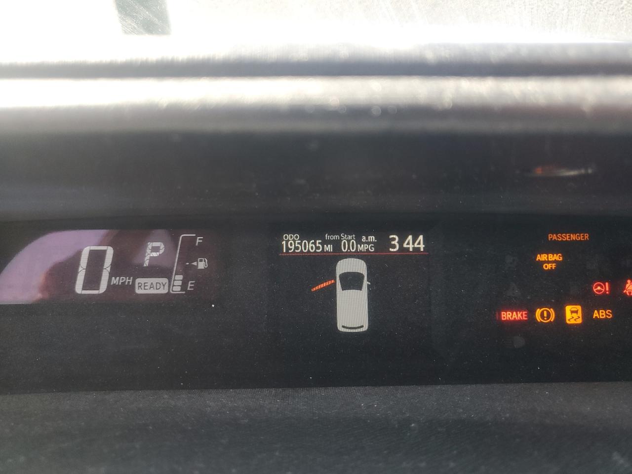 2015 Toyota Prius - Image 9