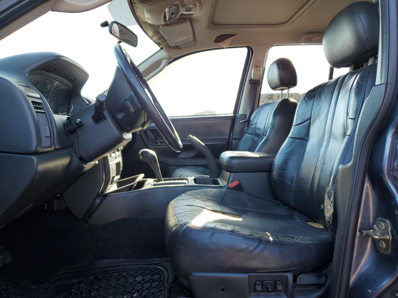 2004 Jeep Grand Cherokee - Image 7