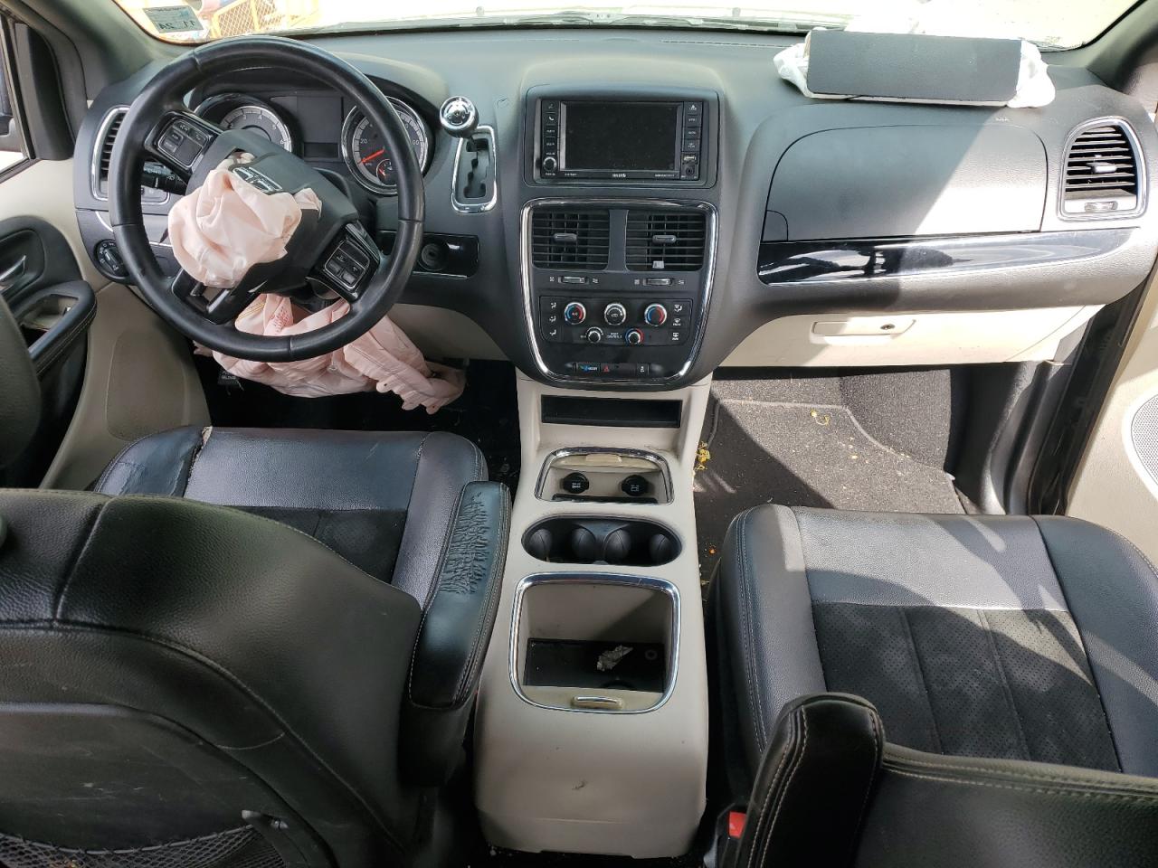 2017 Dodge Caravan - Image 8