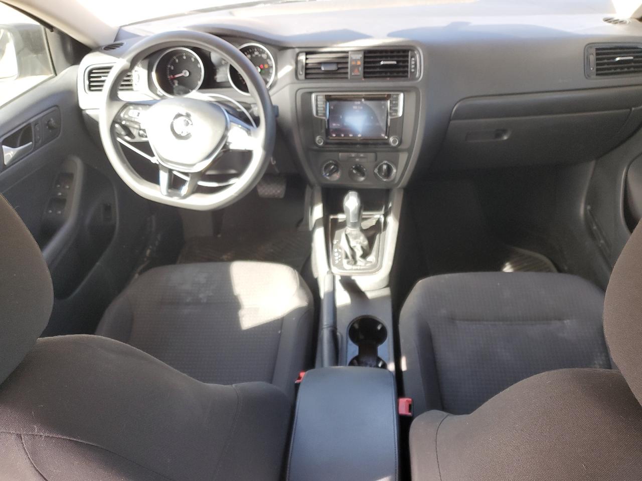 2016 Volkswagen Jetta - Image 8